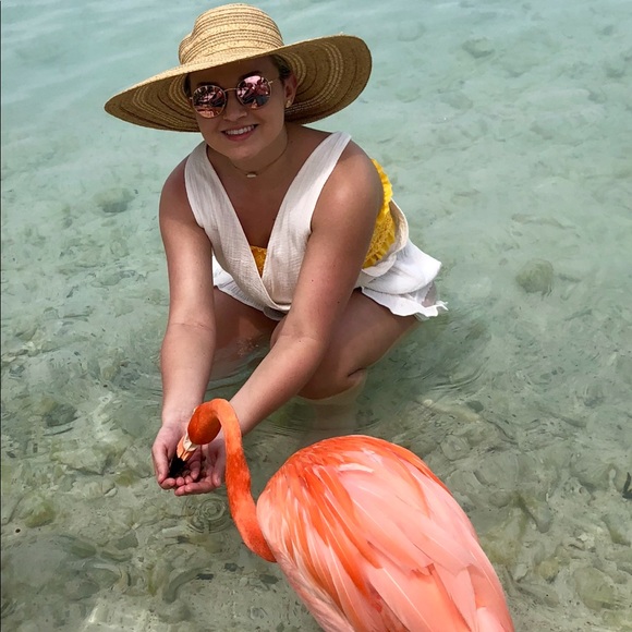 Meet your Posher, Emily - Picture 2 of 4